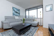 Apartment Theatre District - Living room