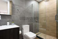 Apartment Yorkville - Bathroom