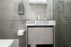 Apartment Yorkville - Bathroom
