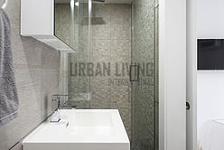 Apartment Yorkville - Bathroom