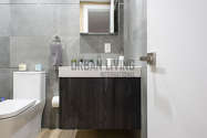 Apartment Yorkville - Bathroom