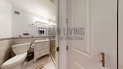 Apartment Yorkville - Bathroom