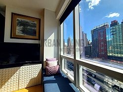 Apartment Theatre District - Bedroom 
