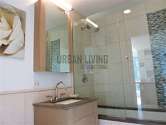 Apartment Theatre District - Bathroom