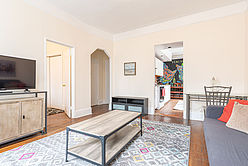 Apartment Hell's Kitchen - Living room