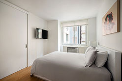 Apartment Theatre District - Bedroom 