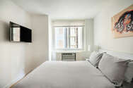 Apartment Theatre District - Bedroom 