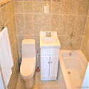 House Clinton Hill - Bathroom