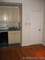 House Clinton Hill - Kitchen