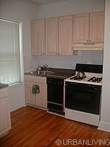 House Clinton Hill - Kitchen