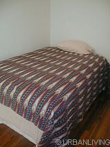 House Clinton Hill - Bedroom 