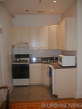 House Clinton Hill - Kitchen