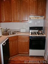 House Clinton Hill - Kitchen