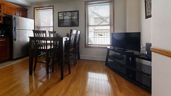 Apartment Fashion District - Living room