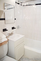 Apartment Murray Hill - Bathroom