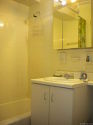 Apartment Yorkville - Bathroom