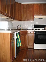 House Clinton Hill - Kitchen