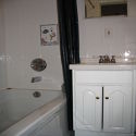 House Clinton Hill - Bathroom