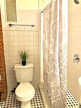 Apartment Yorkville - Bathroom