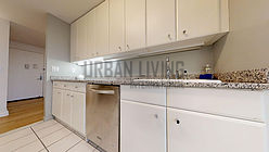 Modern residence Yorkville - Kitchen