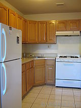 House Crown Heights - Kitchen