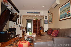 House Woodhaven - Living room