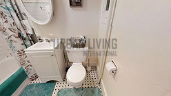 House Crown Heights - Bathroom