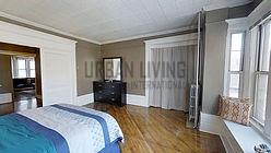 House Crown Heights - Bedroom