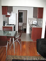 House Clinton Hill - Kitchen