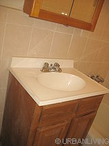 Apartment Fashion District - Bathroom