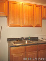 Apartment Fashion District - Kitchen