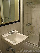 Loft Greenpoint - Bathroom