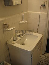Apartment Yorkville - Bathroom