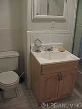 Residential Loft Greenpoint - Bathroom