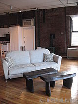 Residential Loft Greenpoint - Living room