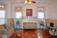 Townhouse Crown Heights - Living room