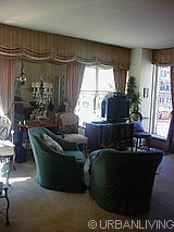 Apartment Midtown West - Living room