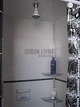 Apartment Rockaway Park - Bathroom