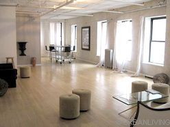 Loft Financial District - Living room