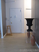 Loft Financial District - Living room