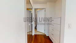 Apartment Theatre District - Bathroom