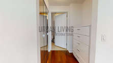 Apartment Theatre District - Bathroom