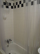 Apartment Ridgewood - Bathroom