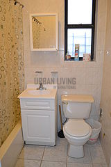 Apartment East Harlem - Bathroom