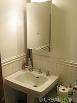 House Bedford Stuyvesant - Bathroom