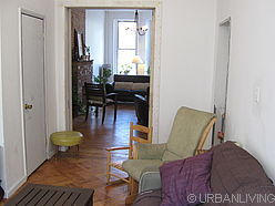 House Bedford Stuyvesant - Living room  2