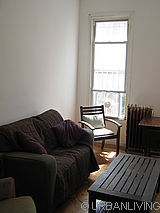 House Bedford Stuyvesant - Living room  2