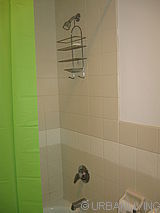 Apartment Harlem - Bathroom