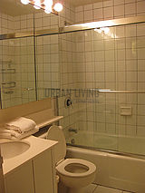 Apartment Midtown West - Bathroom