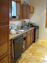 House Flatbush - Kitchen